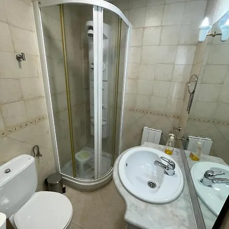 Apartamento En El Centro De 2 Hab. Y 2 Banos. Castro Urdiales Exterior foto