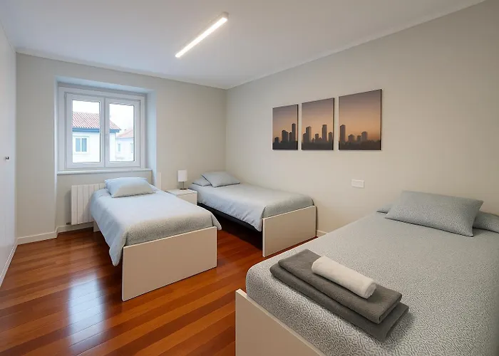 Apartamento En El Centro De 2 Hab. Y 2 Banos.
